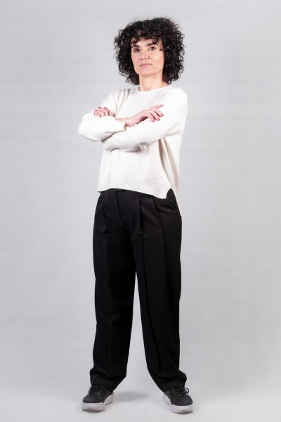 Παντελόνι με πιέτα Rinascimento μαύρο 