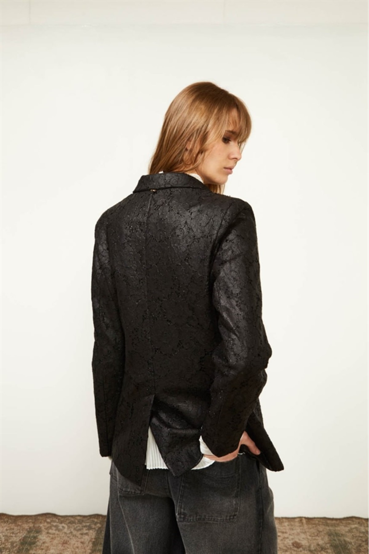 Σακάκι μαύρο Souvenir τύπου δαντέλα 